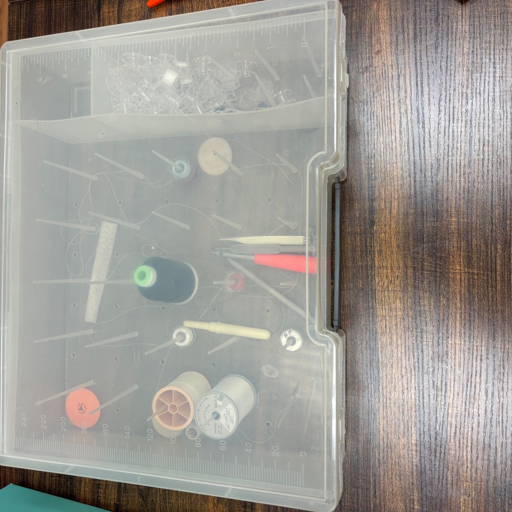 PlasticArtBin Super Satchel Thread Box Organizer with Spindles and SewingNotions